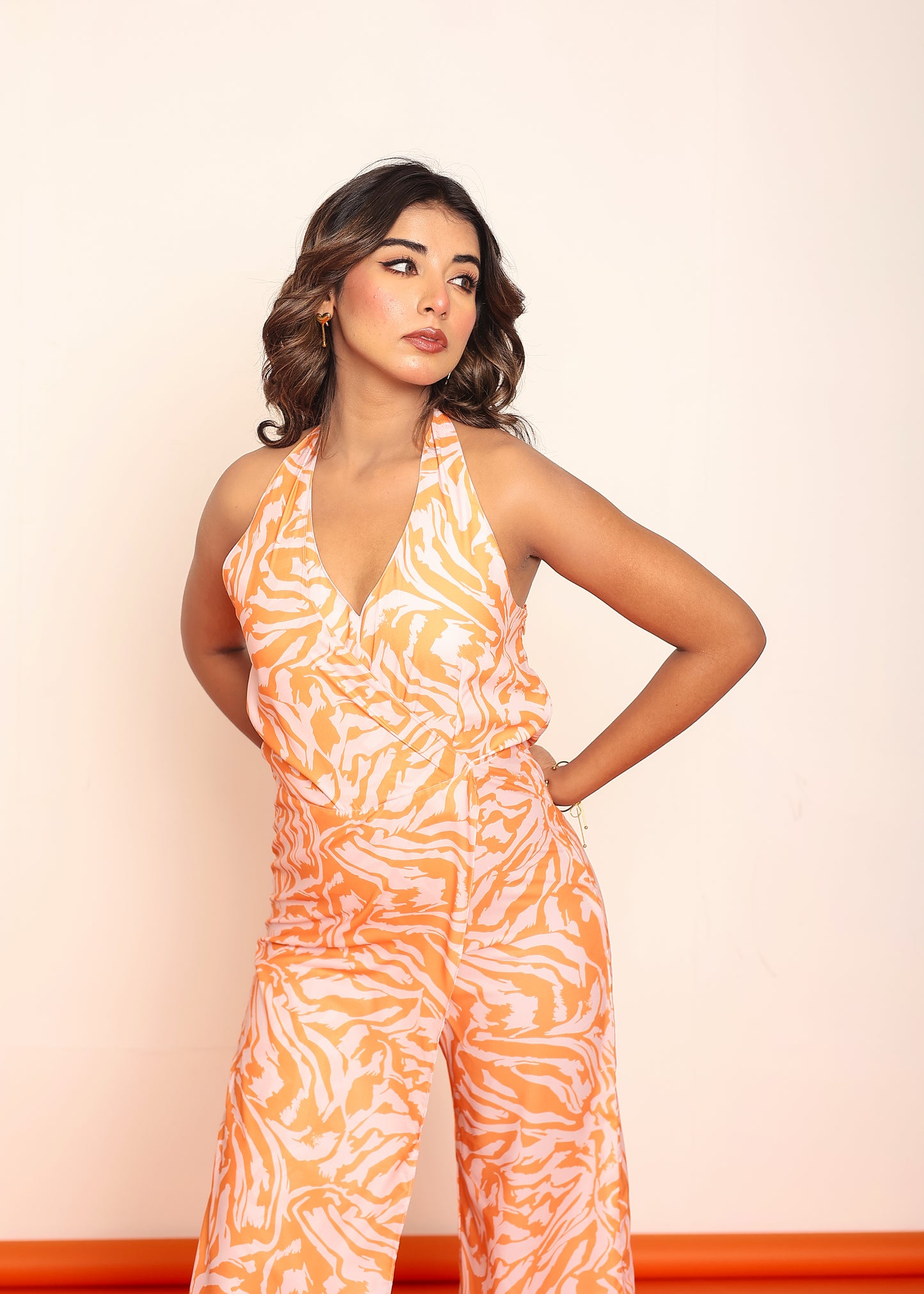 Printed jumpsuit with back neck closing