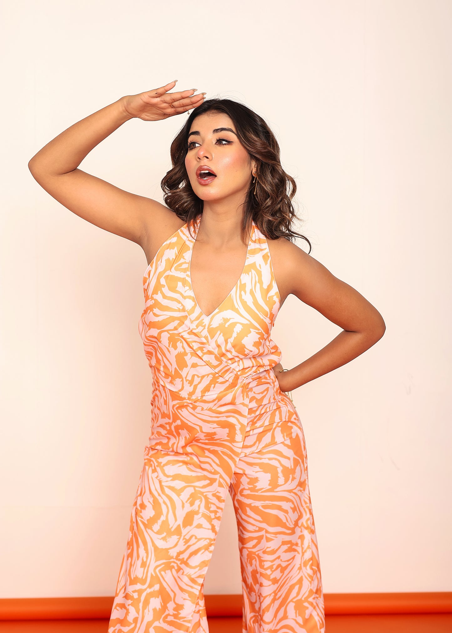 Printed jumpsuit with back neck closing
