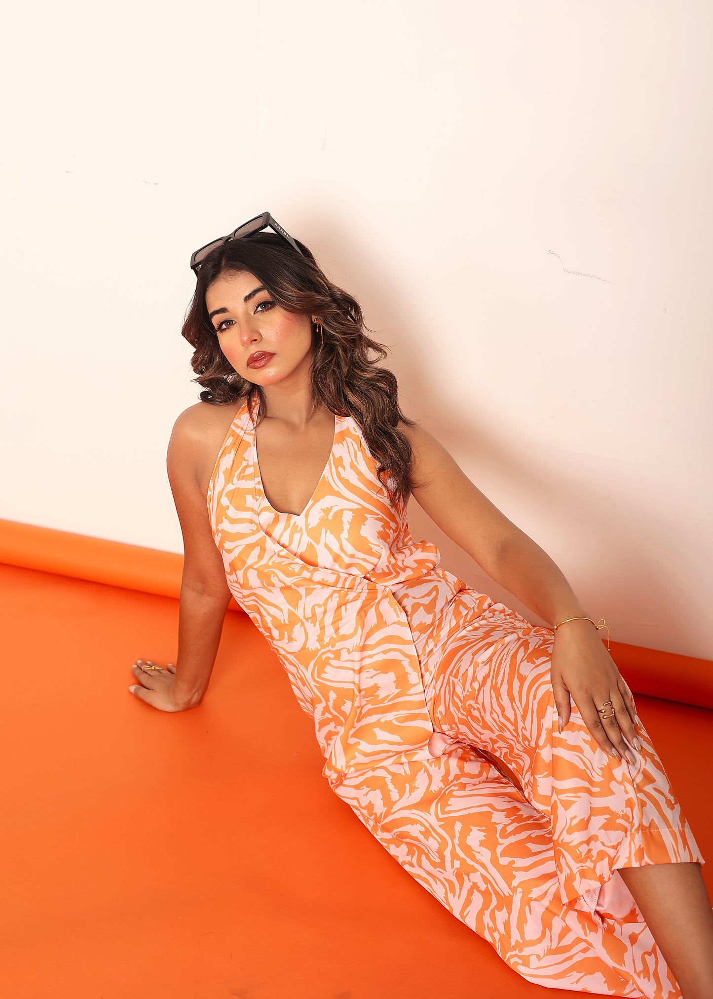 Printed jumpsuit with back neck closing