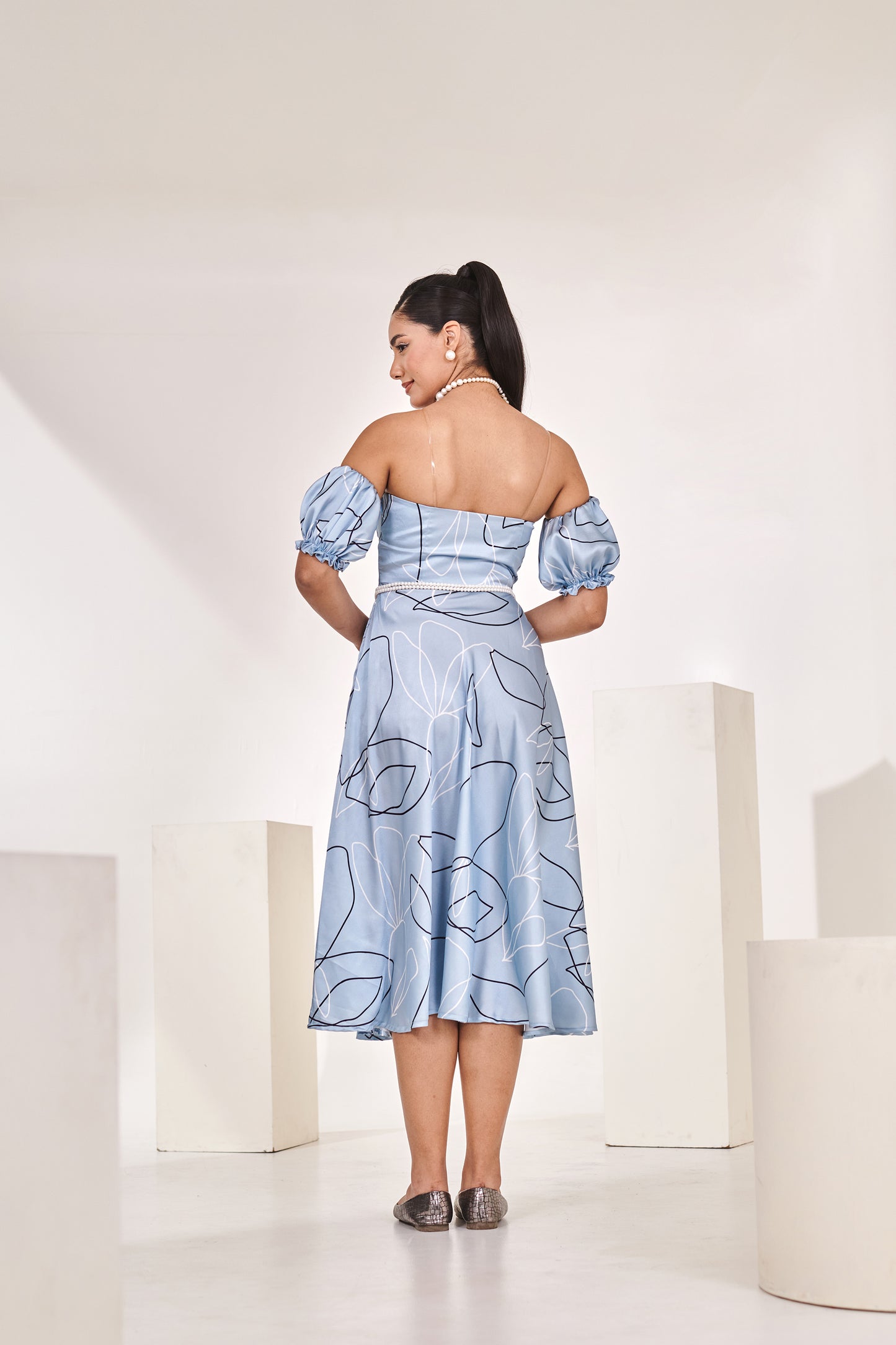 Printed blue detachable sleeves midi dress