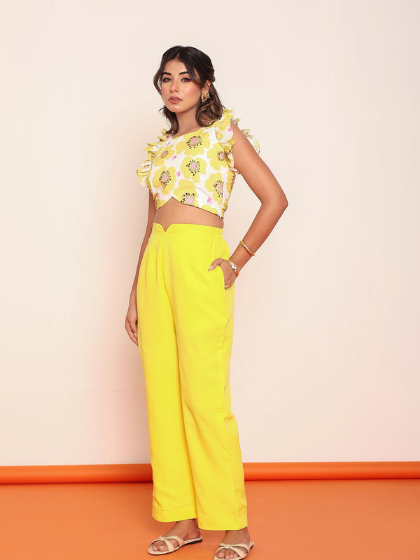 Printed ruffled top with shaped pant