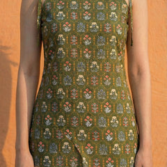 Women Deep Green Floral Printed Cotton Kurti with Shoulder Tie-Up