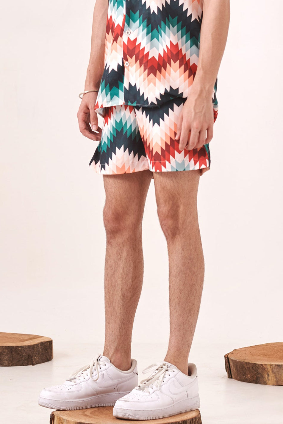 Zig-zag printed shorts