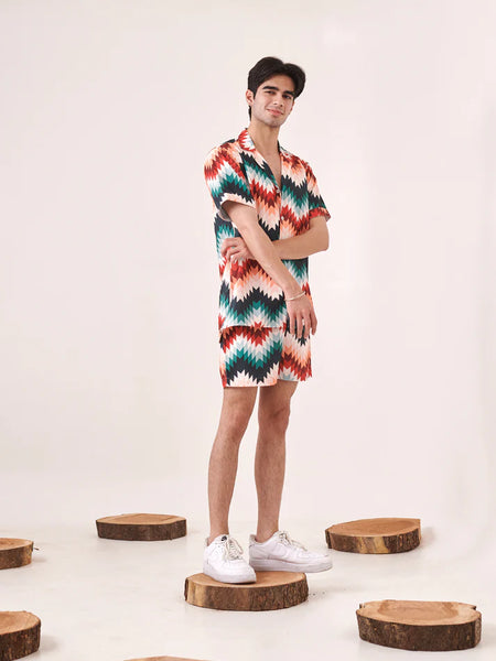 Zig-zag printed shorts