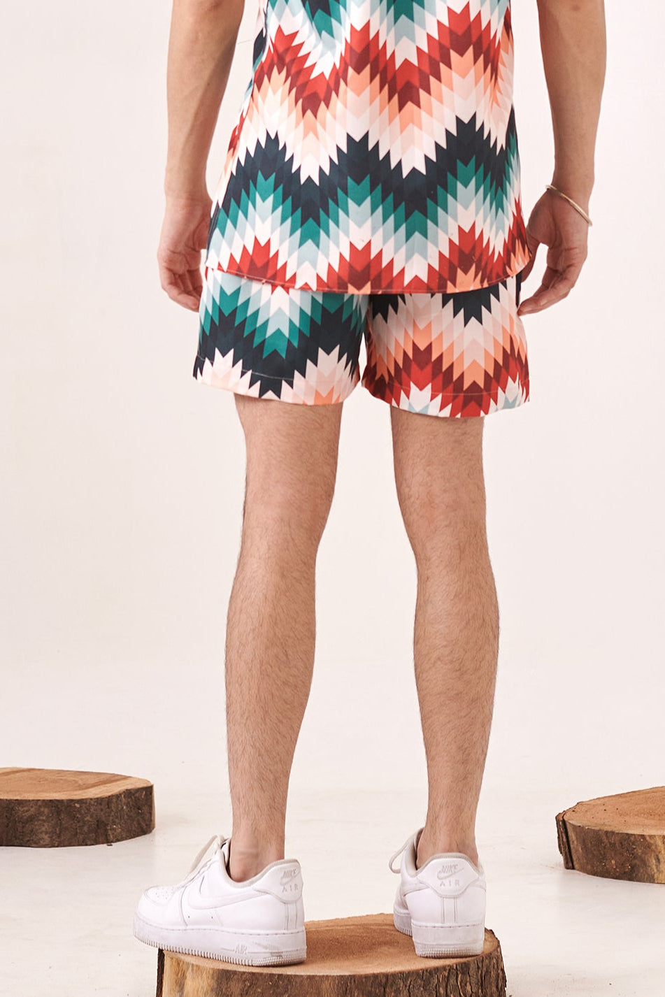 Zig-zag printed shorts