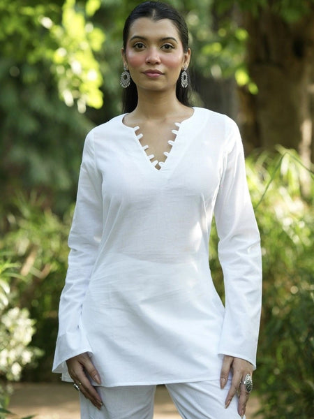 Women’s White Solid Cotton Tunic with V-Neck Detail & Flared Sleeves